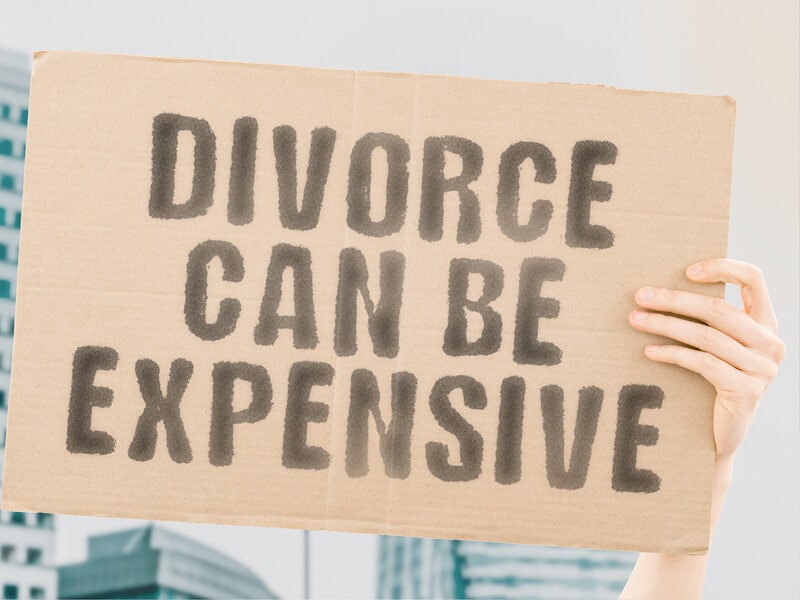 Who-Pays-Divorce-Costs